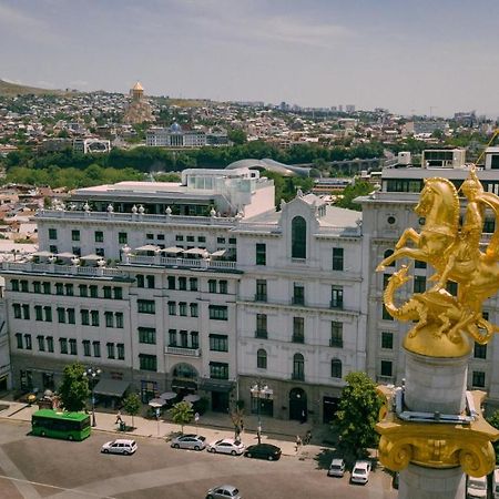 Monograph Freedom Square Hotel Тбилиси Екстериор снимка Santiago skyline