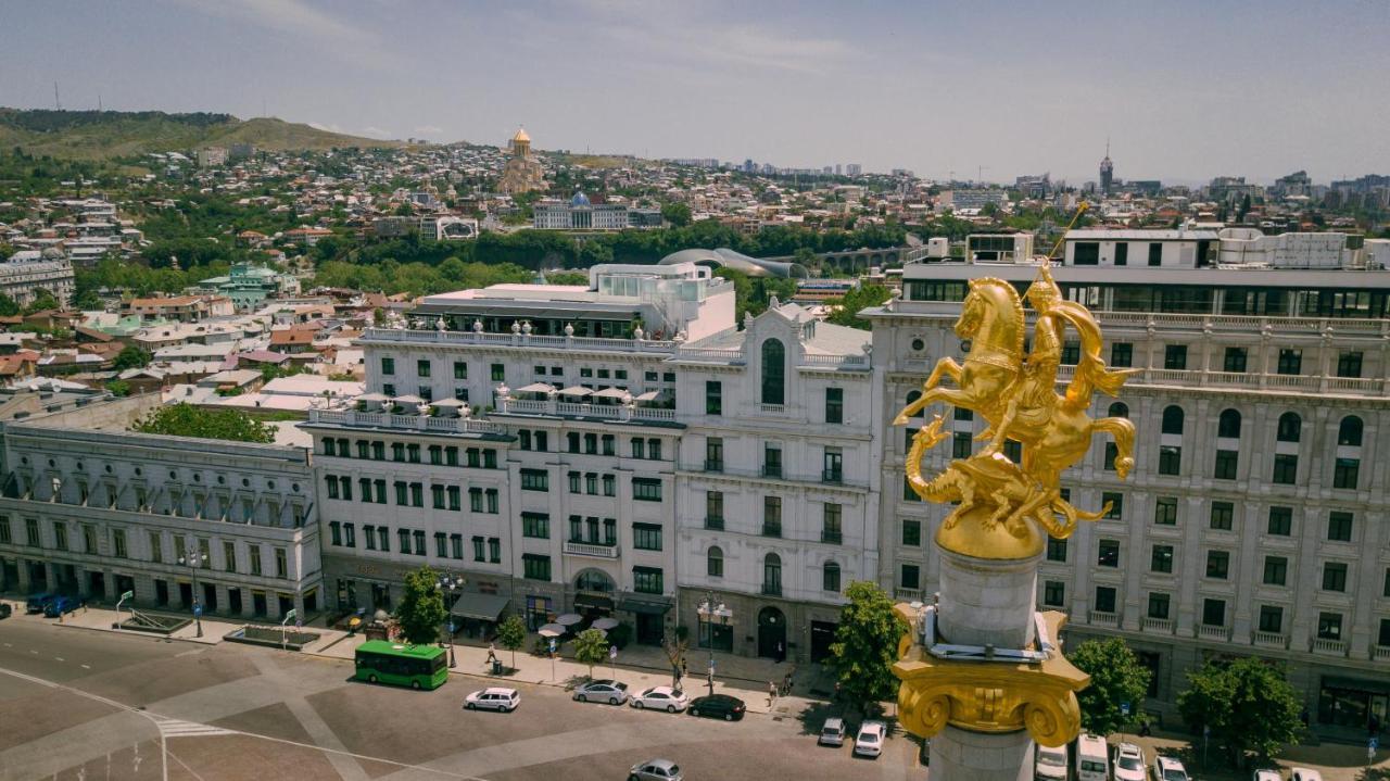 Monograph Freedom Square Hotel Тбилиси Екстериор снимка Santiago skyline