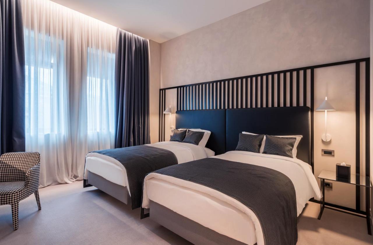 Monograph Freedom Square Hotel Тбилиси Екстериор снимка
