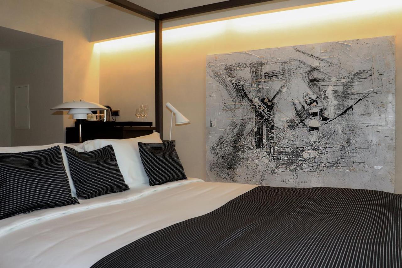 Monograph Freedom Square Hotel Тбилиси Екстериор снимка