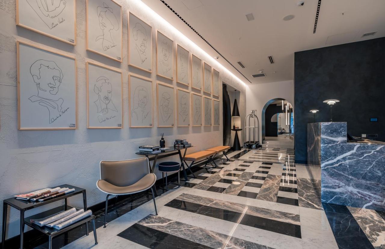 Monograph Freedom Square Hotel Тбилиси Екстериор снимка The lobby of the hotel